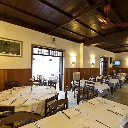 4 Pini Hotel 3*