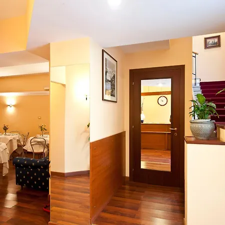 4 Pini Hotel Roma